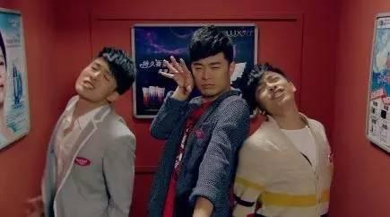 想要轻松解压又爆笑？试试用魔性表情包通关的"卧槽大战尼玛"吧！