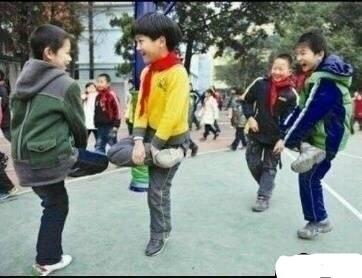 经典贪吃蛇也能多人竞技?贪吃蛇大作战无敌版》带你重温童年,挑战高分! 经典贪吃蛇也能多人竞技?贪吃蛇大作战无敌版》带你重温童年,挑战高分!