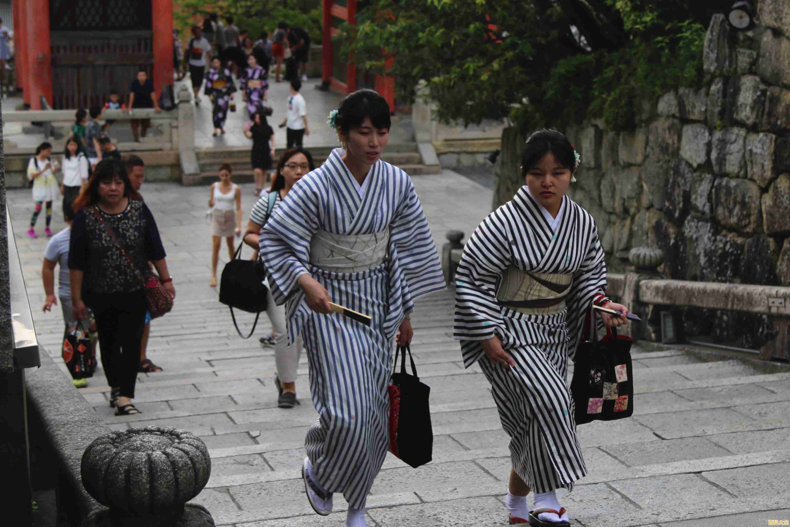 想和日韩玩家同场竞技？快来试试PUBG日韩服3.3吧！